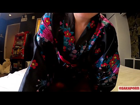 ❤️ Keçika ciwan a cosplay ji seksê hez dike ku bi orgazmê bi şûjinek di hespêk û blowjob de. Keçika Asyayî ya bi pisîka porî û bi cil û bergên kevneşopî yên Japonî di vîdyoya amator de ku masturbasyona bi pêlîstokên qijikê nîşan dide. Sakura 3 OSAKAPORN. ❤❌ Super porno li ku.redgast4asset.ru